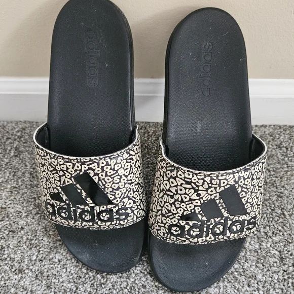 Adidas Black and Tan Slide Size 11 Slides/Sandals - Picture 3 of 11